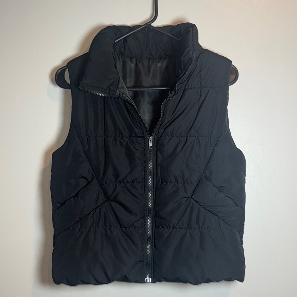 SHEIN Black Puffer Vest